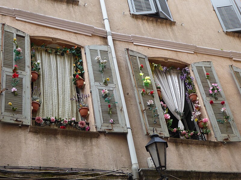 File:View of Grasse 04.jpg