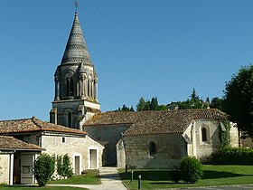 Bonne année à tous  - Page 2 280px-Voeuil_eglise