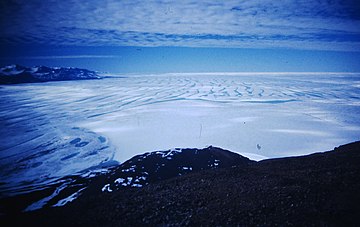 Ward Hunt Ice-Shelf in 1988, view towards west with coast of Northern Ellesmere Island