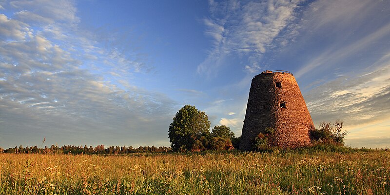 File:Windmill in Ervita.jpg