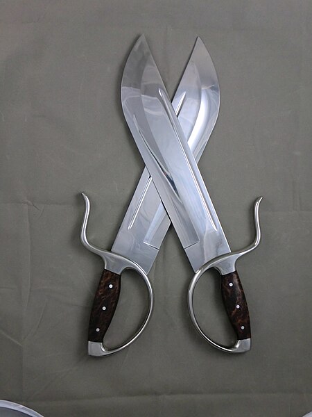 File:Wing Chun Hybrid Blade Style Butterfly Swords.JPG