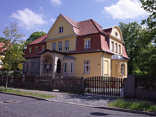 Wolfen, Straße der DSF 6