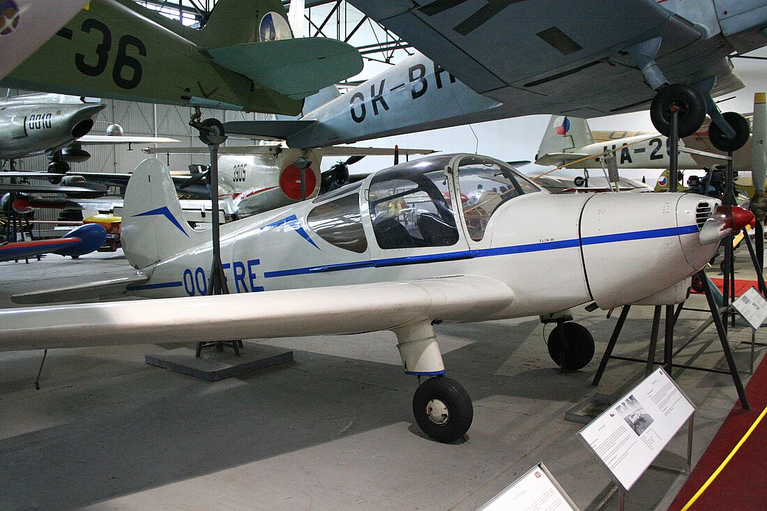 Zlín Z-22