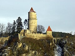 Castillo de Zvíkov,[26]​ Bohemia (antes de 1270)