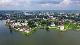 Uitzicht op het Kirillo-Belozersky-klooster