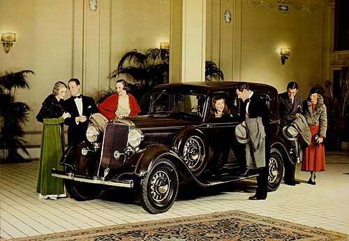1933 Dodge advert by Muray.jpg