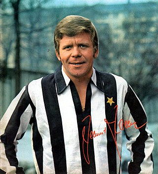 <span class="mw-page-title-main">Helmut Haller</span> German footballer (1939–2012)