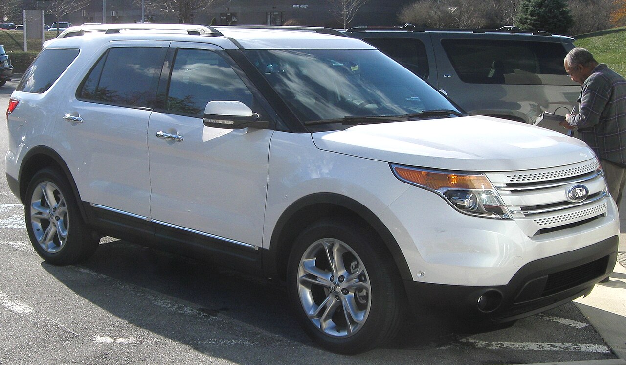 File:2011 Ford Explorer Limited -- 12-15-2010 1.jpg ...