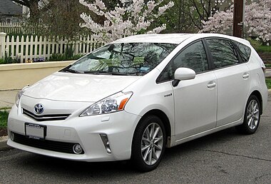 2012 Toyota Prius v -- 03-21-2012.JPG