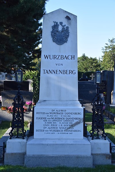 File:2017-08-147 280 Friedhof Hietzing - Alfred von Wurzbach.jpg