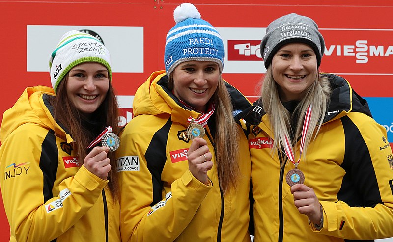 File:2018-11-25 Sundays Victory Ceremonies at 2018-19 Luge World Cup in Igls by Sandro Halank–062.jpg