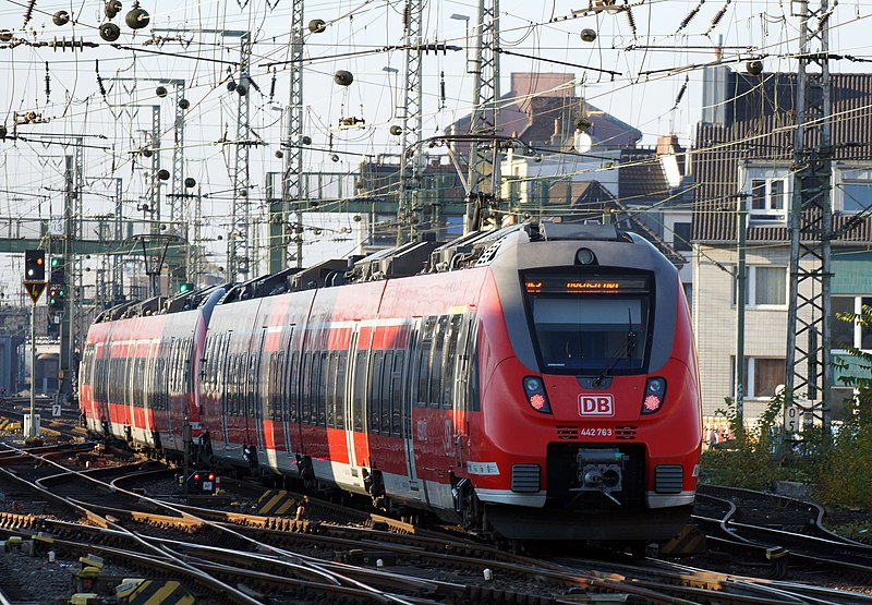 File:442 763 Köln Hauptbahnhof 2015-11-01-02.JPG