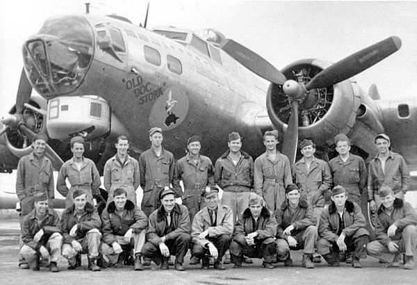 850th Bombardment Squadron crew with its B-17G