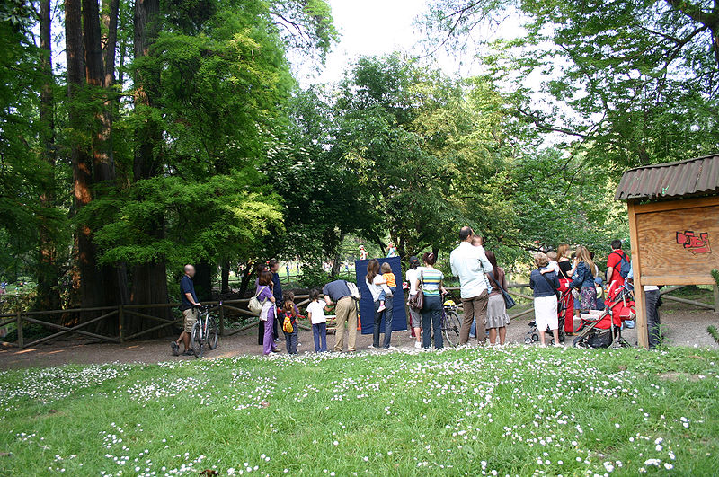 File:9303 - Milano - Giardini Pubblici - Burattinaio - Foto Giovanni Dall'Orto 22-Apr-2007.jpg