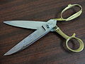 File:Small pair of blue scissors.png - Wikipedia