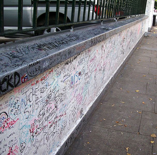 File:Abbey Road Studios Wall.jpg