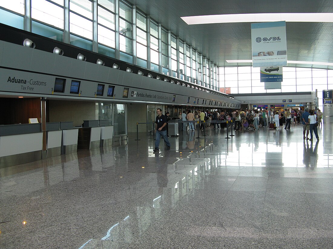 File:Aeropuerto de Córdoba 2009-11-29.jpg