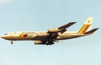 Air Zimbabwe Boeing 707-320B Z-WKU LGW 1989-10-30.png