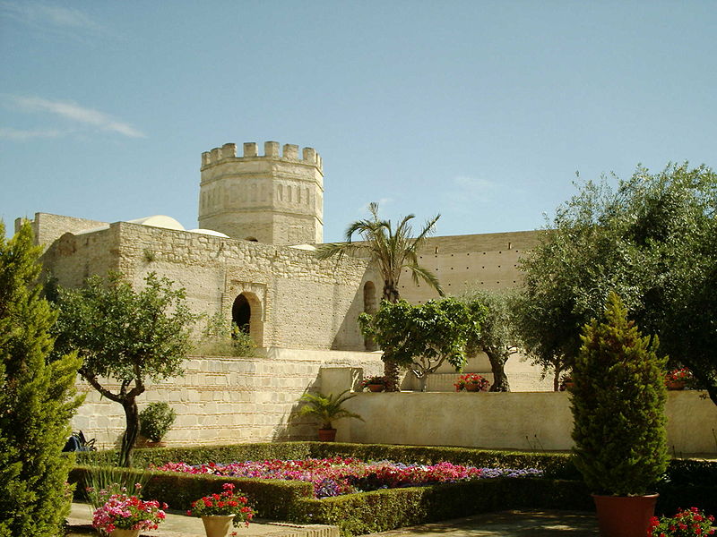 File:Alcázar Jerez.JPG