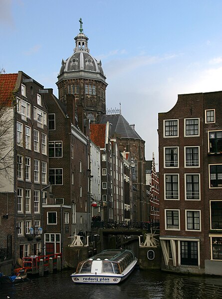 File:Amsterdam-3772-Oudezijds Kolk-Sint Nicolaaskerk-2008-gje.jpg