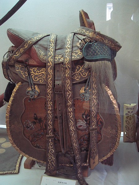 File:Antique Japanese saddle in the Chinese style (kara gura).jpg