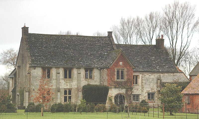 File:Ashbury Manor.JPG