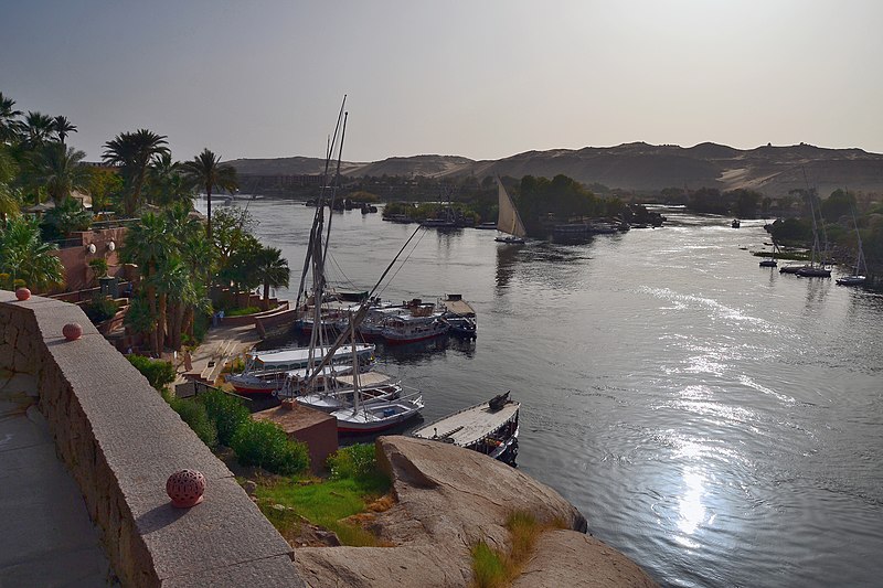 File:Assuan-Nil-Ostufer.jpg