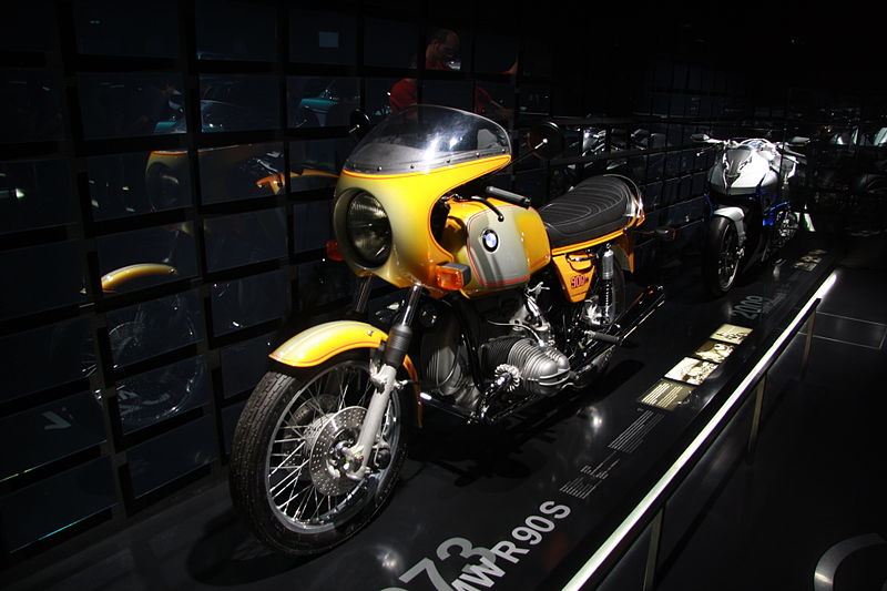 File:BMW R 90 S photo 2 in BMW-Museum in Munich, Bayern.JPG