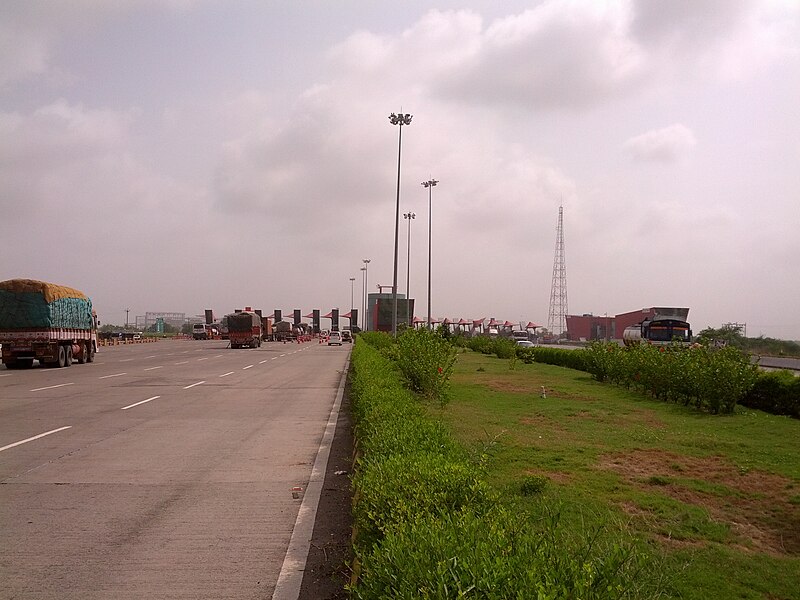 File:Baroda Bharuch Toll 03.jpg