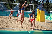 Deutsch: Beachvolleyball bei den Olympischen Jugendspielen 2018; Tag 8, 14. Oktober 2018; Mädchen, Achtelfinale – Bolivien-Puerto Rico 0:2 (18–21/18–21 ) English: Beach volleyball at the 2018 Summer Youth Olympics at 14 October 2018 – Girls Round of 16 – Bolivia-Puerto Rico 0:2 (18–21/18–21 )