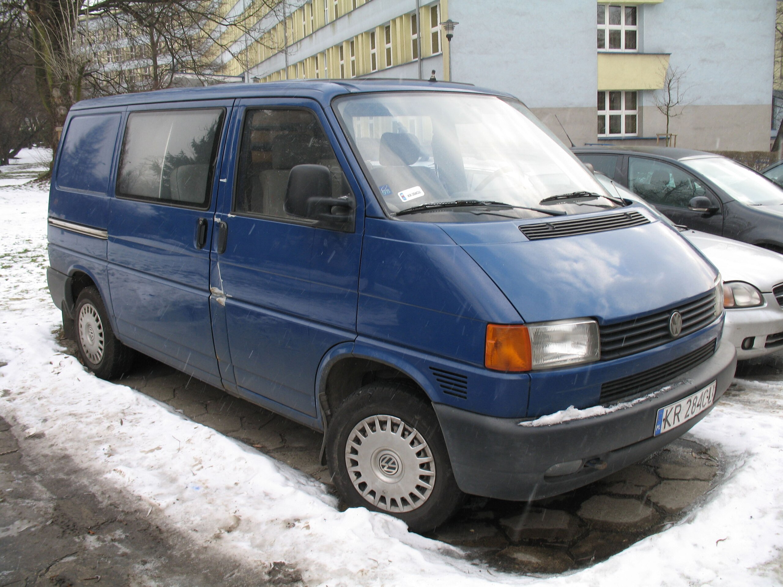 File:VW Multivan 1.JPG - Wikimedia Commons