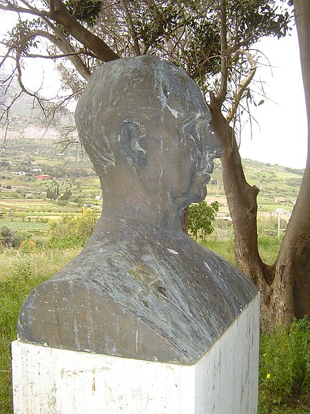 File:Buste of Vincenzo Florio.JPG
