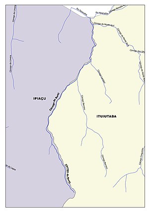 Córrego Buriti no limite dos municípios de Ipiaçu e Ituiutaba
