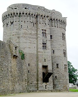 Chateau Dinan1.jpg