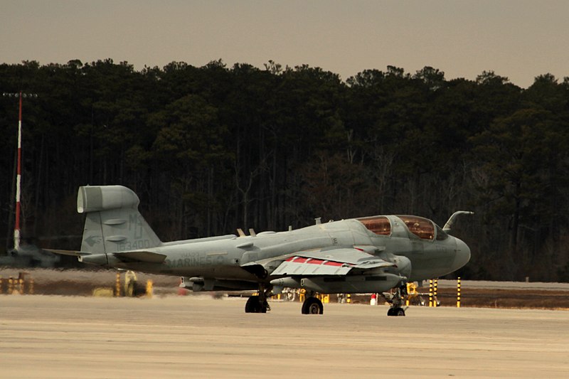 File:Cherry Point runway operations 150205-M-PJ332-002.jpg