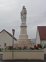 Estatua de Nuestra Señora de los Campos