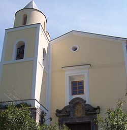 Église de Santa Barbara à Torello Détail avant supérieur.JPG