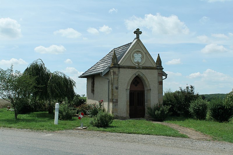 File:Clézentaine, chapelle 03.jpg