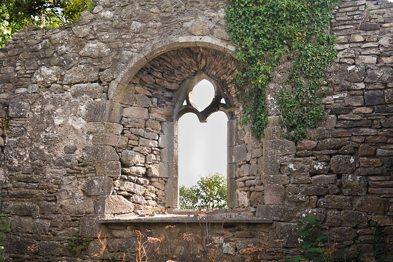 File:Clonenagh Church Choir East Window 2010 09 03.jpg