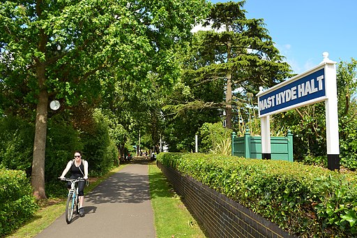 Cmglee Alban Way Nast Hyde Halt platform