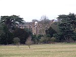 Cobham Hall (shu jumladan oshxona va barqaror sud)