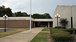 Cross County Courthouse