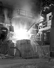 The steelworks in 1990 D Furnace - Brymbo Steelworks 1990 - geograph.org.uk - 3333706.jpg