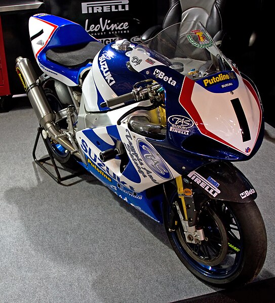 File:David Jefferies 2002 GSX-R1000.jpg