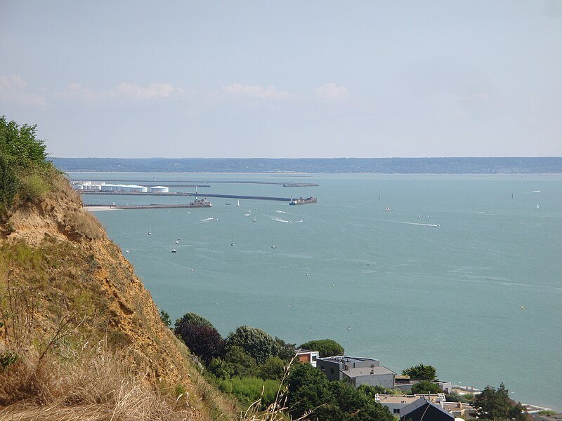 File:Entré du port du Havre vue du Cap de la Hève.jpg