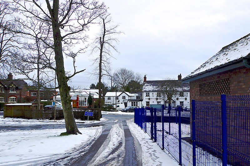 File:Entrance to Holy Angels and St Ambrose - geograph.org.uk - 3747328.jpg