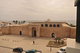 Pintu masuk Masjid Agung Mahdiya, Tunisia