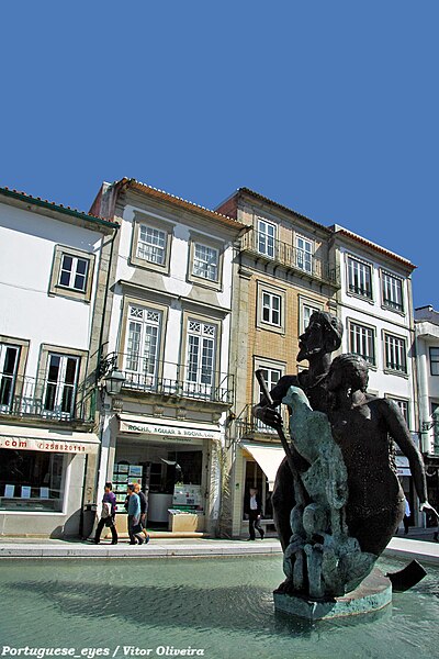 File:Escultura do "Caramuru" - Viana do Castelo - Portugal (4702929716).jpg