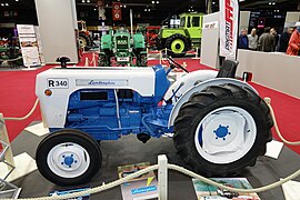 Wystawa traktorów Retromobile 2020 (13) .jpg