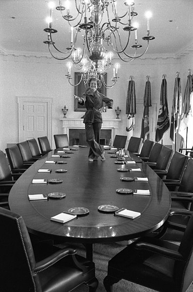 File:First Lady Betty Ford Dancing on the Cabinet Room Table - NARA - 45644161.jpg